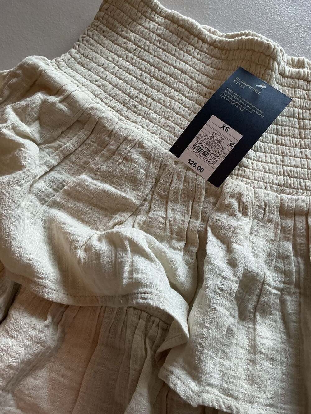 Universal Thread Ruffle Mini Skirt Size XS Tan - Picture 3 of 4